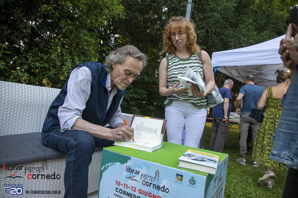 2022-LibrarCornedo-0879