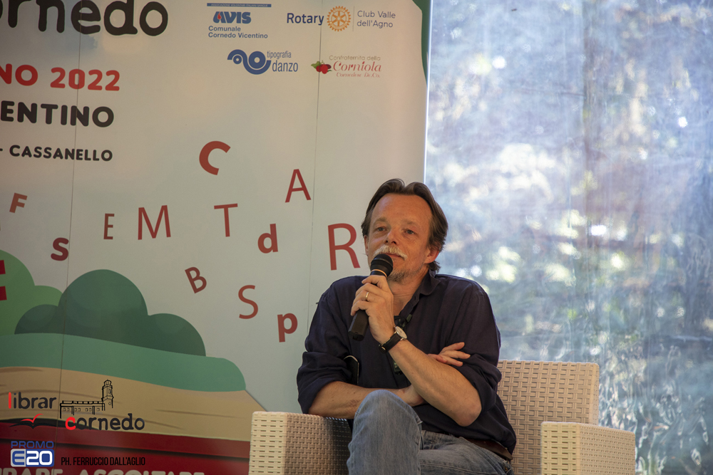 2022-LibrarCornedo-1152