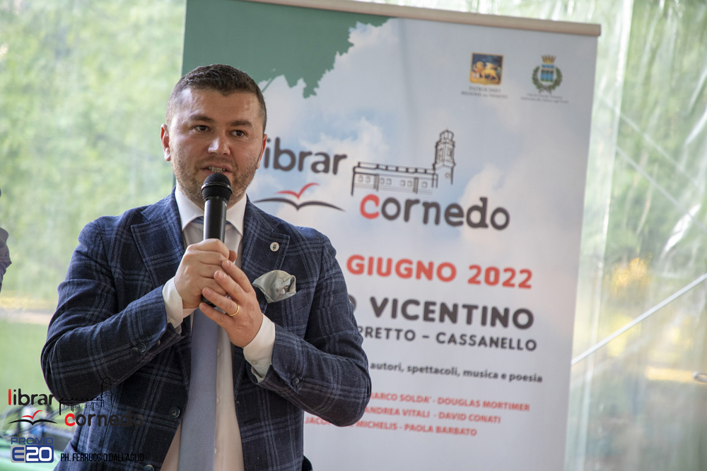 2022-LibrarCornedo-1312
