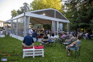 2022-LibrarCornedo-0174