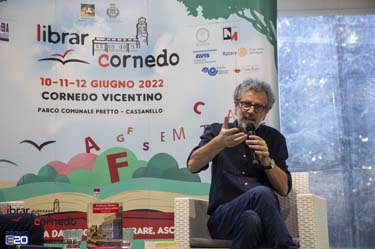 2022-LibrarCornedo-0212