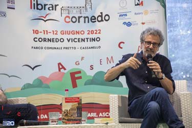 2022-LibrarCornedo-0214
