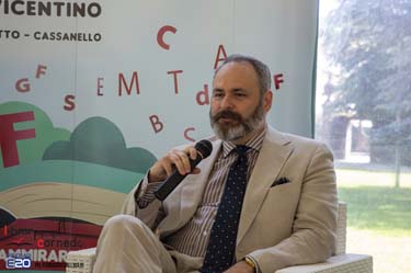 2022-LibrarCornedo-0491