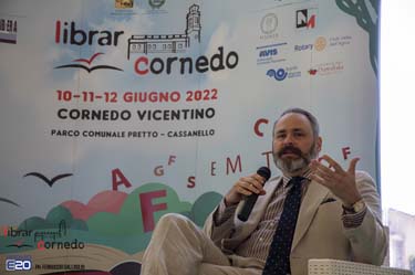 2022-LibrarCornedo-0515
