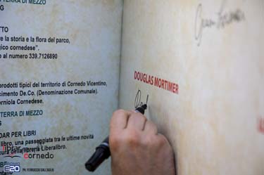 2022-LibrarCornedo-0594