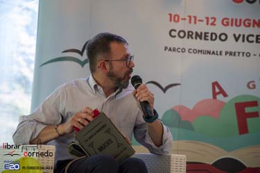 2022-LibrarCornedo-0648