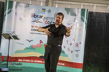 2022-LibrarCornedo-1042