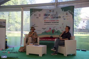2022-LibrarCornedo-1140